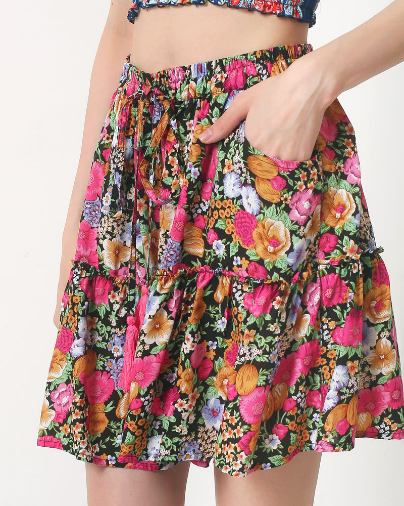Petonia (Patterns Subject to Change, Contact to Order)
